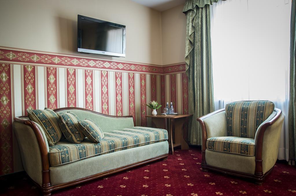 Hotel Mazurski Dworek Mikołajki Pokoj fotografie