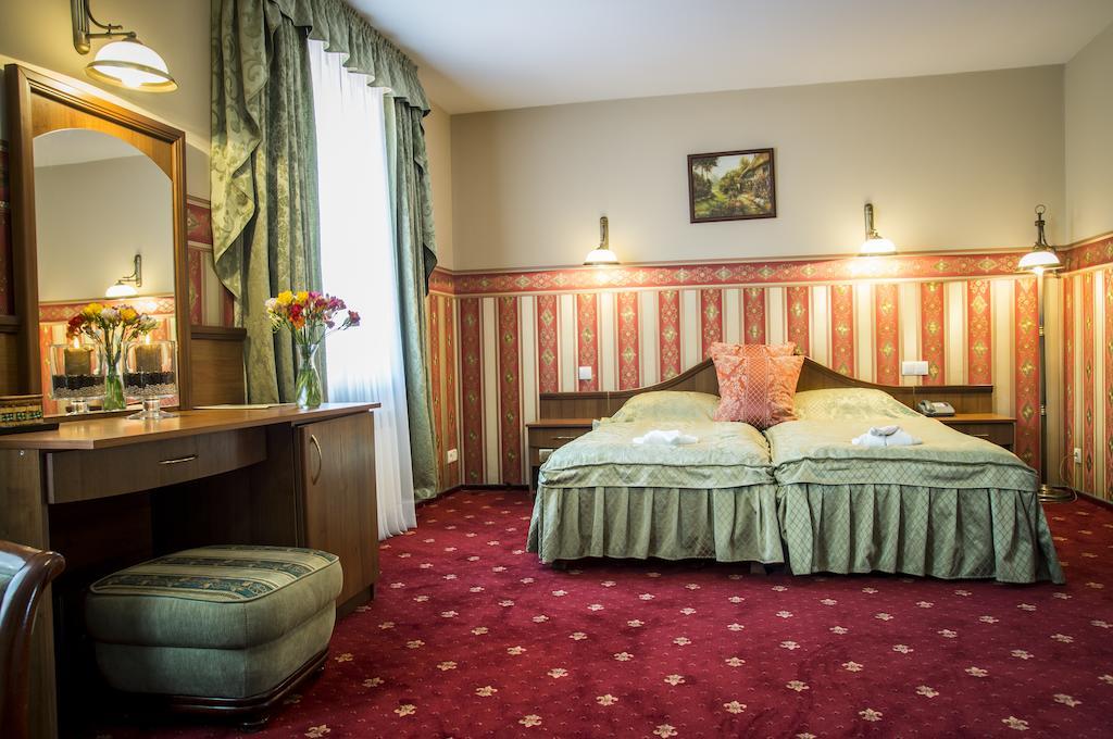 Hotel Mazurski Dworek Mikołajki Pokoj fotografie