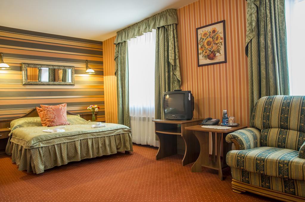 Hotel Mazurski Dworek Mikołajki Pokoj fotografie