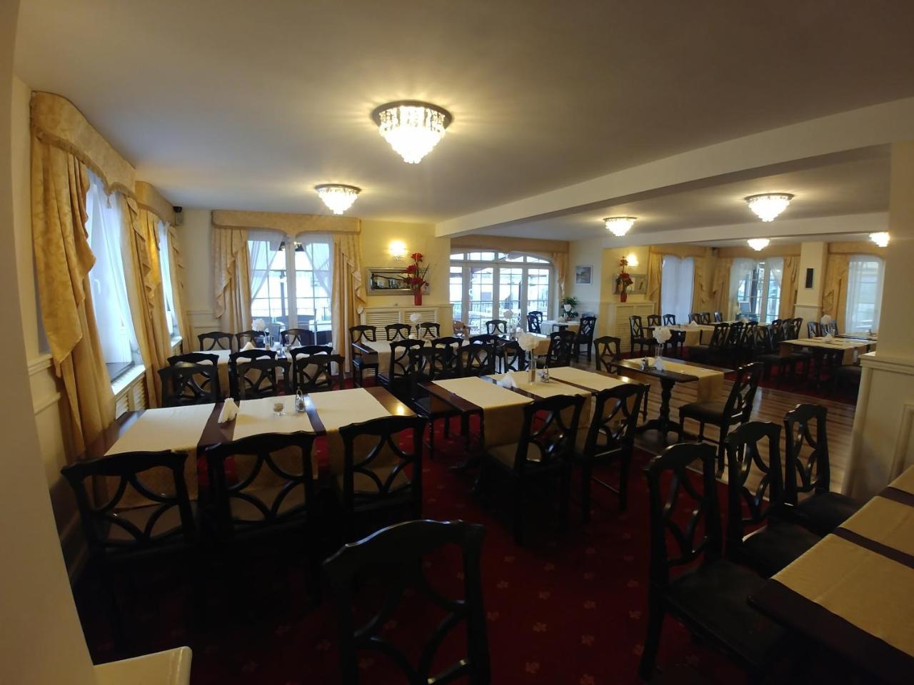 Hotel Mazurski Dworek Mikołajki Exteriér fotografie